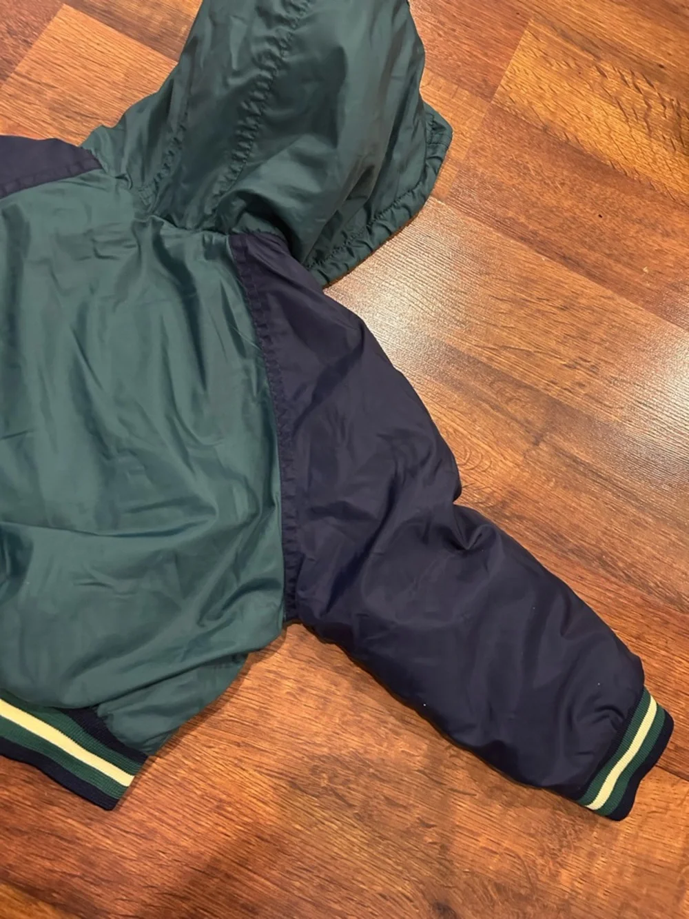 Vintage 90’s Disney Kids Tigger Reversible Jacket Winnie the Pooh 4T Green